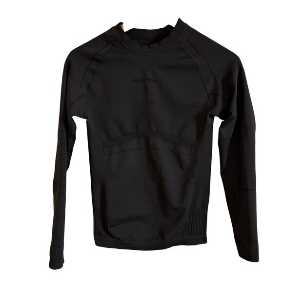 Nooyme Black Long Sleeve Athletic Top Womens Activewear medium - Picture 1 of 4